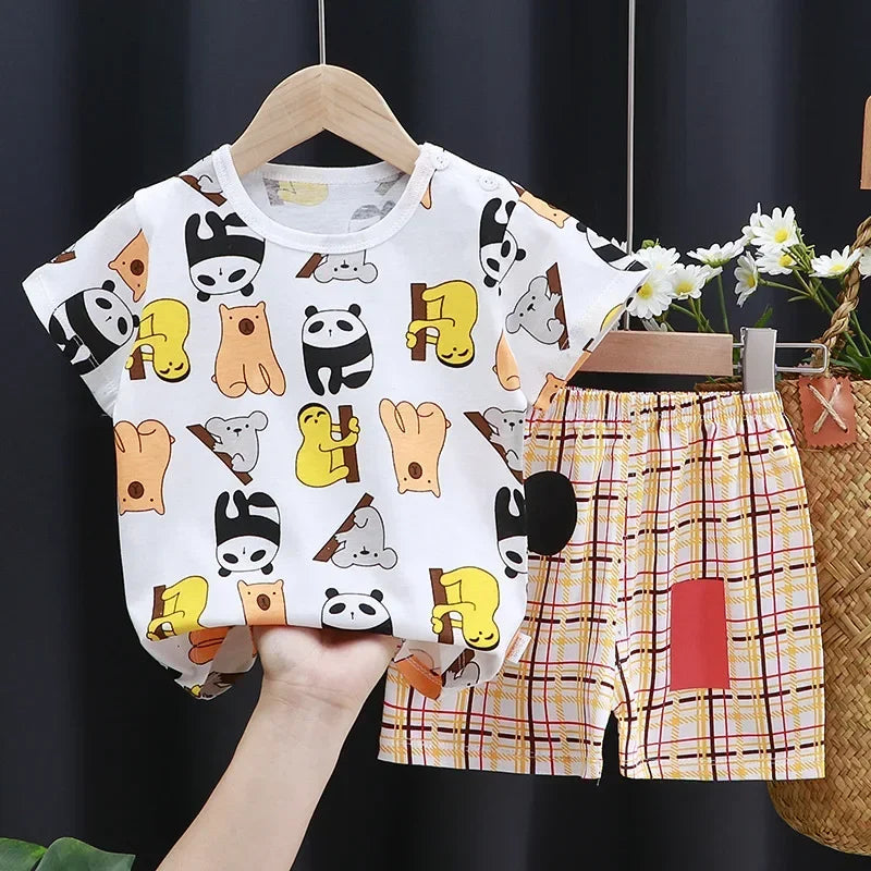 Toddler Cotton Shorts Set with Cartoon Print T-Shirt and Elastic Waist, Two-Piece Casual Baby Outfit in Contrast Colors for Everyday Summer Wear
