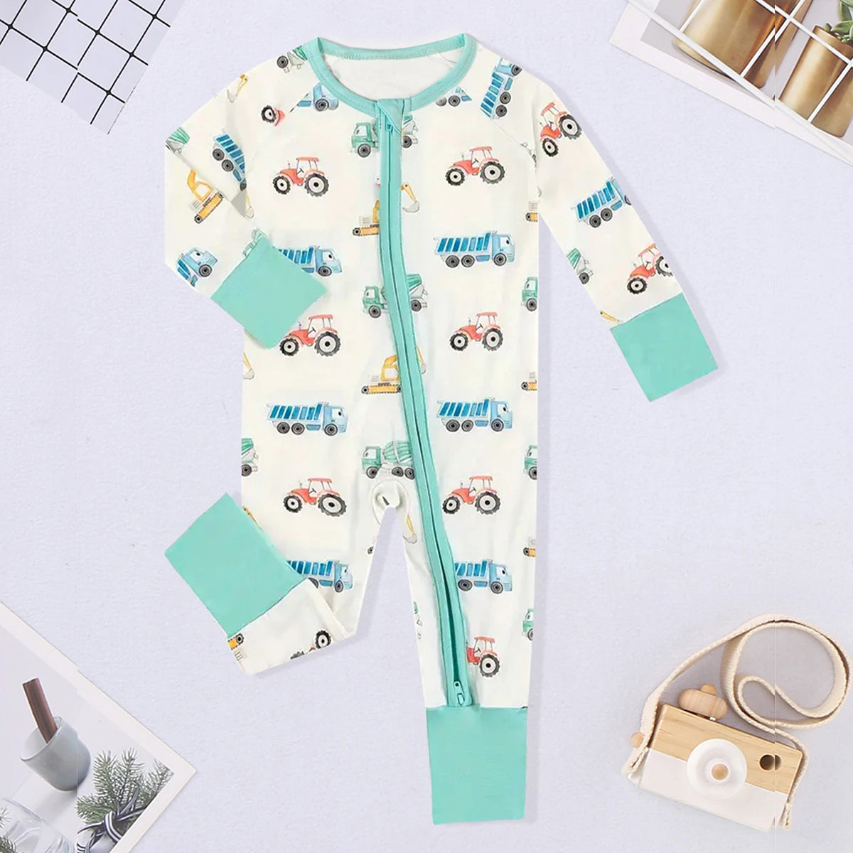 Bear Print Infant Romper with Long Sleeves and Front Fastenings, Contrast Trim and Footless Cuffs for Everyday Baby Outfits, Sizes 1-18 Months