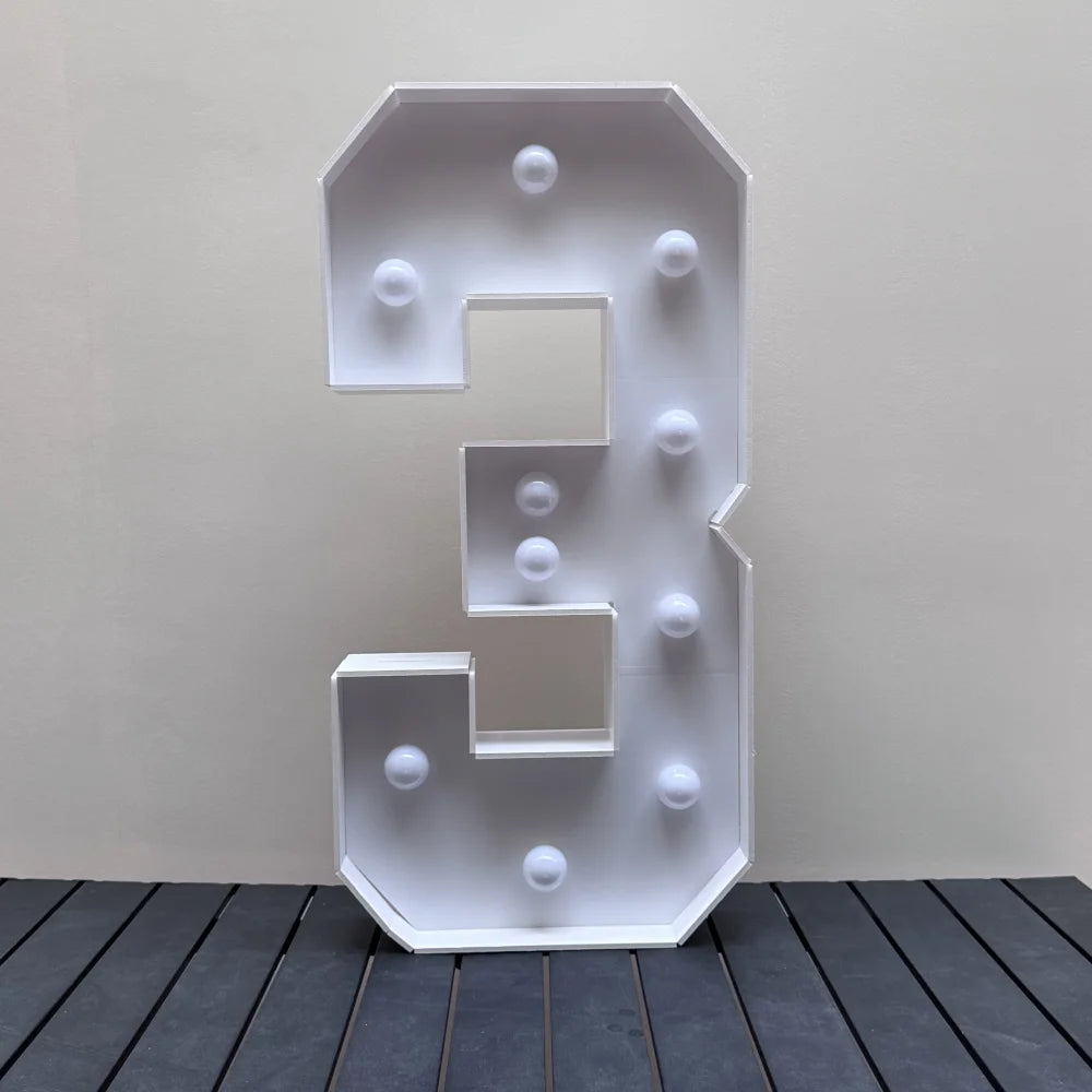 Light Up Marquee Numbers, 73 cm White KT Board Frames with Lights and Support Brackets for Birthday Backdrops and Anniversary Displays