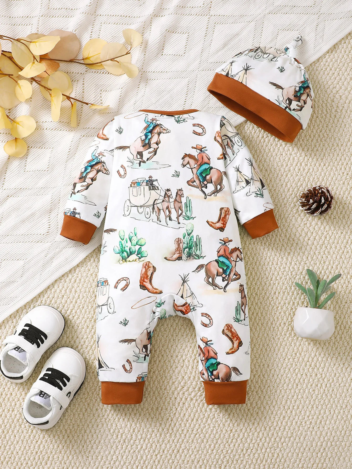 Bear Print Infant Romper with Long Sleeves and Front Fastenings, Contrast Trim and Footless Cuffs for Everyday Baby Outfits, Sizes 1-18 Months