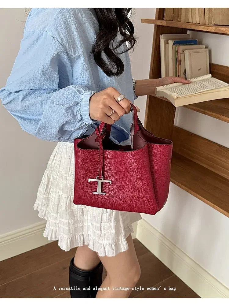 Diaper Tote Bag with Leather-Look Finish, Top Handles and Long Shoulder Strap, Vintage-Style Baby Essentials Handbag for Moms and Everyday Outings