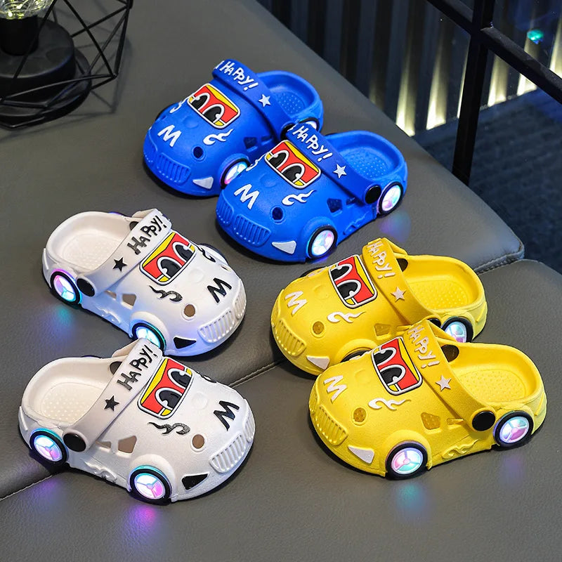 Kids Light-Up Car Clogs with Glowing Wheel Details, Ventilated Closed-Toe Design and Pivoting Heel Strap for Playful Summer Casual Outfits