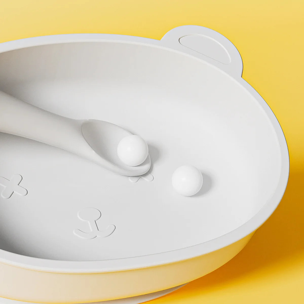 Bear-Shaped Silicone Baby Plate with Lid, Anti-Slip Feeding Dish with Raised Sides for Supervised Infant and Toddler Meals in Four Colors