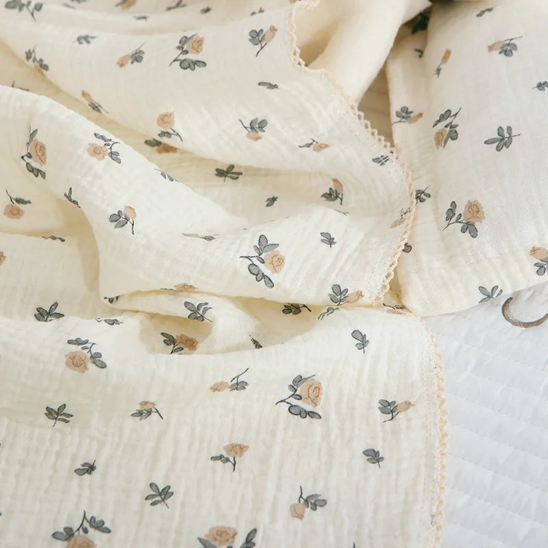Large Muslin Baby Blanket, 150 x 120 cm Two-Layer Cotton Receiving Wrap with Floral Prints and Decorative Scalloped Edges for Supervised Cuddles