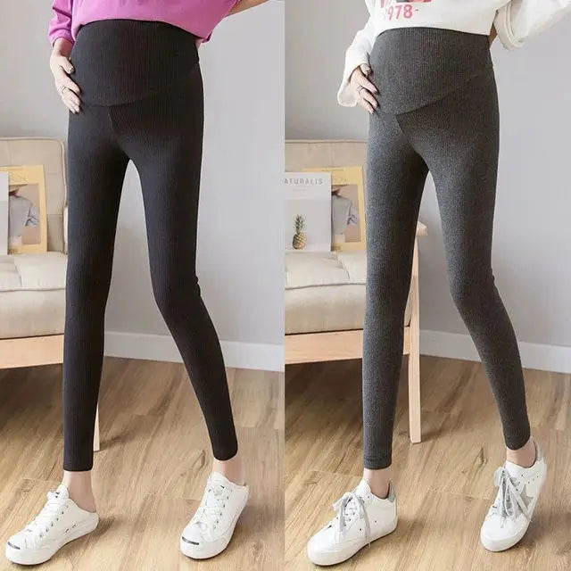 Maternity Denim Jeans with Over-Belly Panel, Blue Pregnancy Pants with Frayed Hem Styling, M-2XL Options for Everyday Casual Outfits