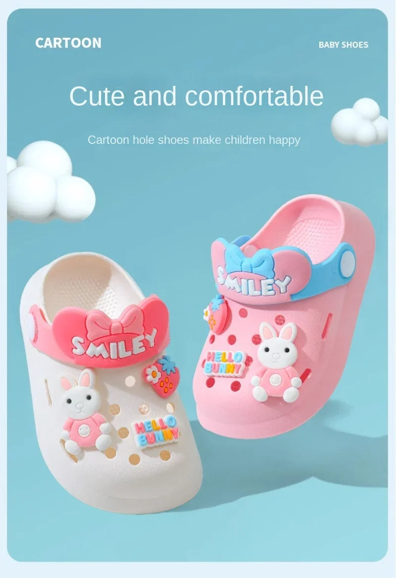 Toddler Bunny and Bear Clogs with Cartoon Decorations, Ventilation Holes and Pivoting Heel Strap for Boys and Girls Casual Summer Outfits, Inner Lengths 12–17 cm