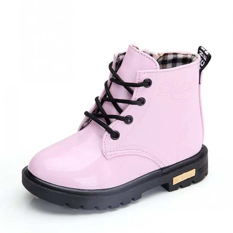 Kids Lace-Up Ankle Boots in PU Leather, Glossy Fashion Shoes for Boys and Girls with Black Soles, Five Colors and Sizes 21–37 for Spring and Fall