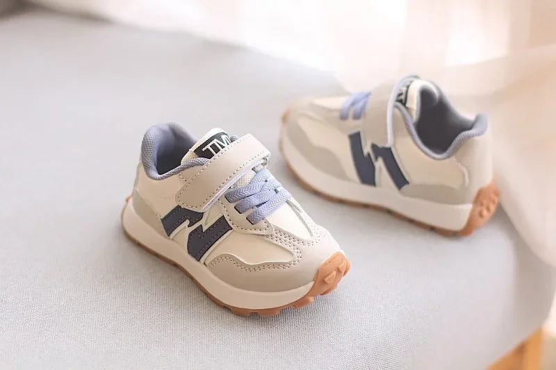 Toddler Hook and Loop Sneakers with Contrast Panels, Lightweight Breathable Soft-Sole Sports Shoes in Grey, Beige or Black for Everyday Casual Wear