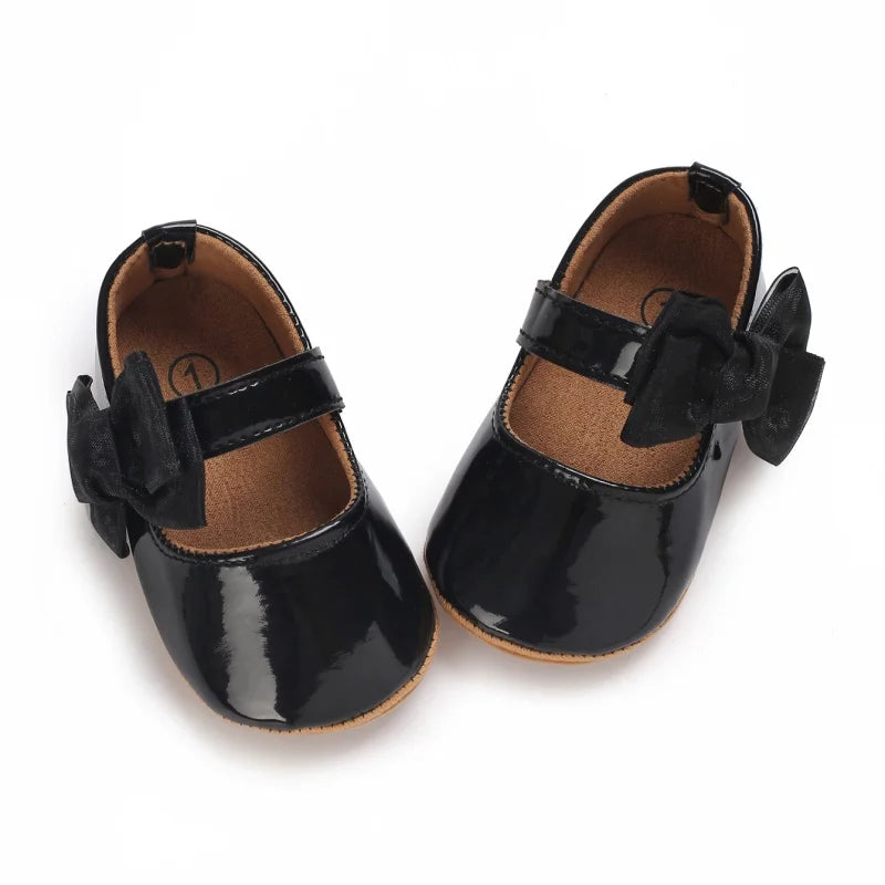 Baby Girl Mary Jane Shoes with Bow Detail and Glossy Finish, Round-Toe Infant Dress Flats for Spring Outfits, Parties and Photos, 0-18 Months