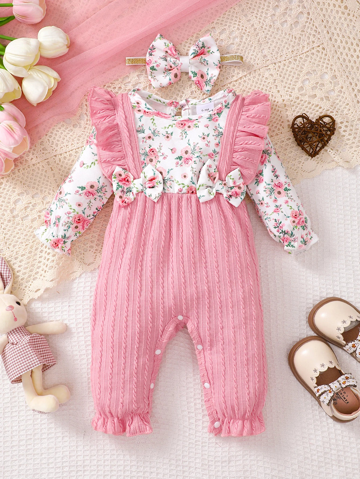 Bear Print Infant Romper with Long Sleeves and Front Fastenings, Contrast Trim and Footless Cuffs for Everyday Baby Outfits, Sizes 1-18 Months