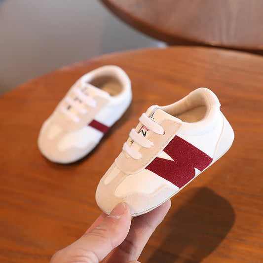 Classic Letter-Accent Baby Sneakers with Colorblock Panels and Lace Detail, Casual Infant Shoes for Boys and Girls in 0-18 Month Size Options