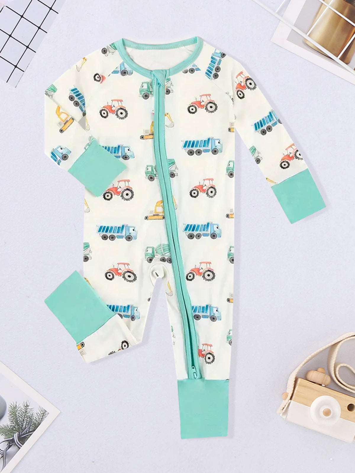 Bear Print Infant Romper with Long Sleeves and Front Fastenings, Contrast Trim and Footless Cuffs for Everyday Baby Outfits, Sizes 1-18 Months