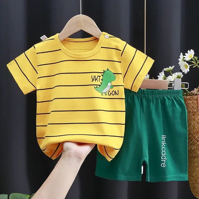 Toddler Cotton Shorts Set with Cartoon Print T-Shirt and Elastic Waist, Two-Piece Casual Baby Outfit in Contrast Colors for Everyday Summer Wear