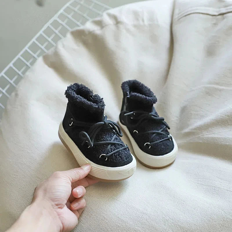 Toddler Plush Panel Lace-Up Boots with Rubber Soles and Cozy Cuffs, Beige, Black or Pink Winter Ankle Shoes for Boys and Girls, 12-15.5 cm Insoles