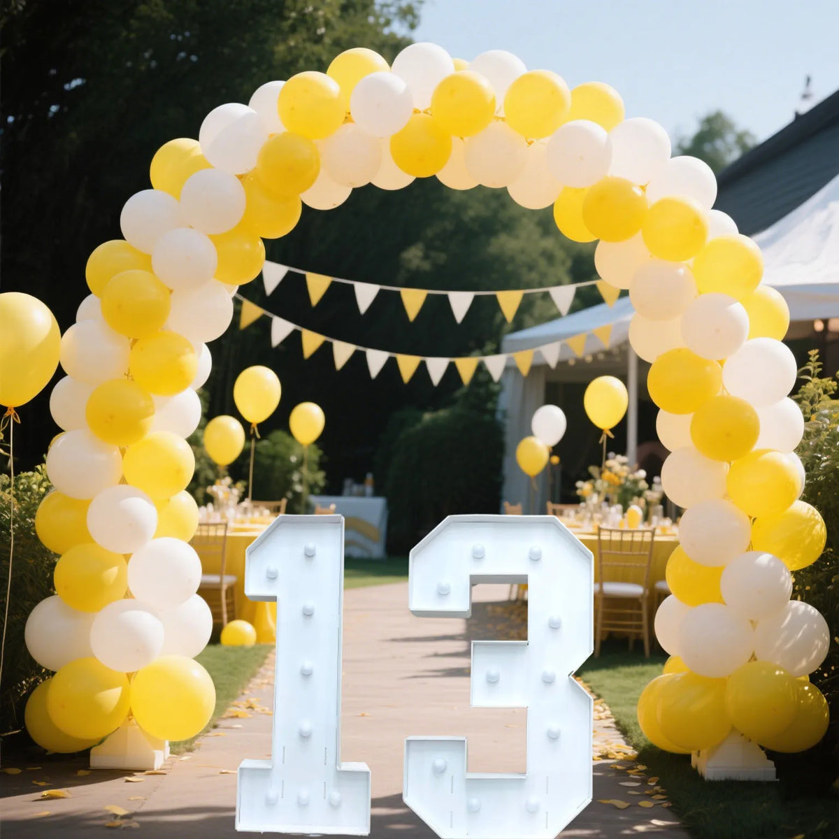 Light Up Marquee Numbers, 73 cm White KT Board Frames with Lights and Support Brackets for Birthday Backdrops and Anniversary Displays