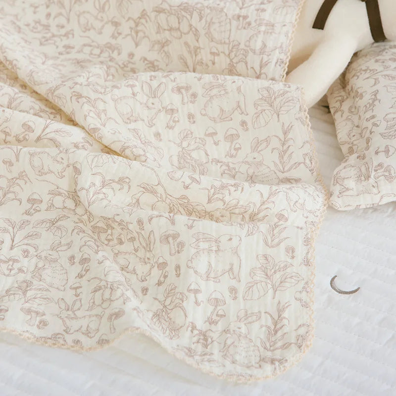Large Muslin Baby Blanket, 150 x 120 cm Two-Layer Cotton Receiving Wrap with Floral Prints and Decorative Scalloped Edges for Supervised Cuddles