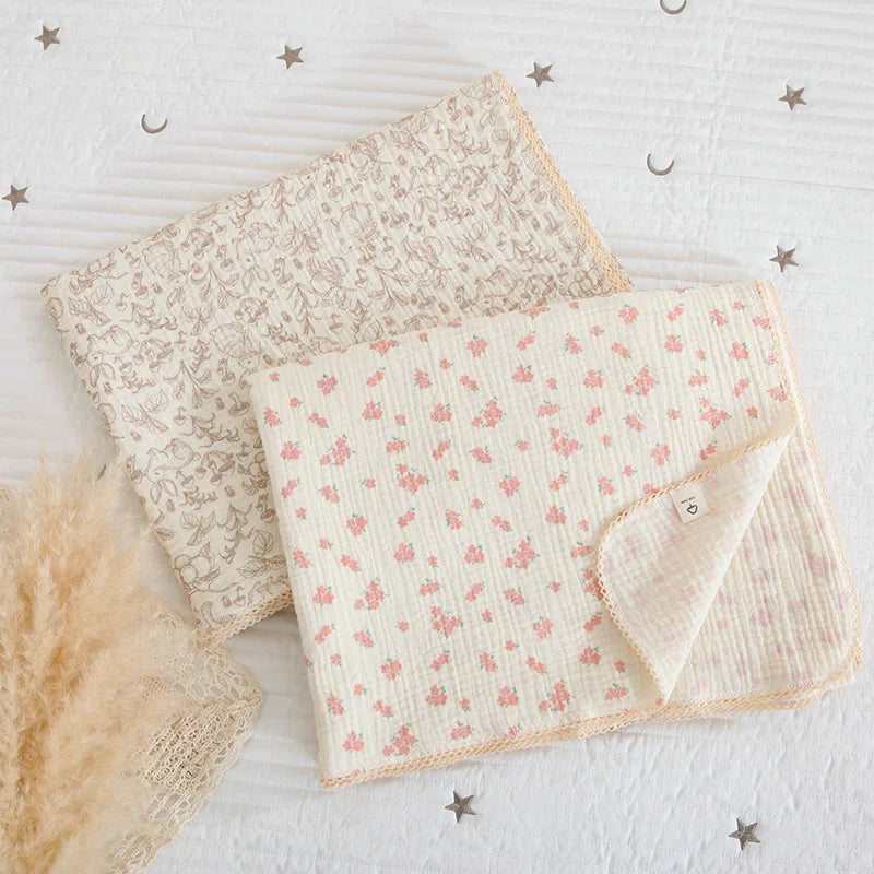 Large Muslin Baby Blanket, 150 x 120 cm Two-Layer Cotton Receiving Wrap with Floral Prints and Decorative Scalloped Edges for Supervised Cuddles