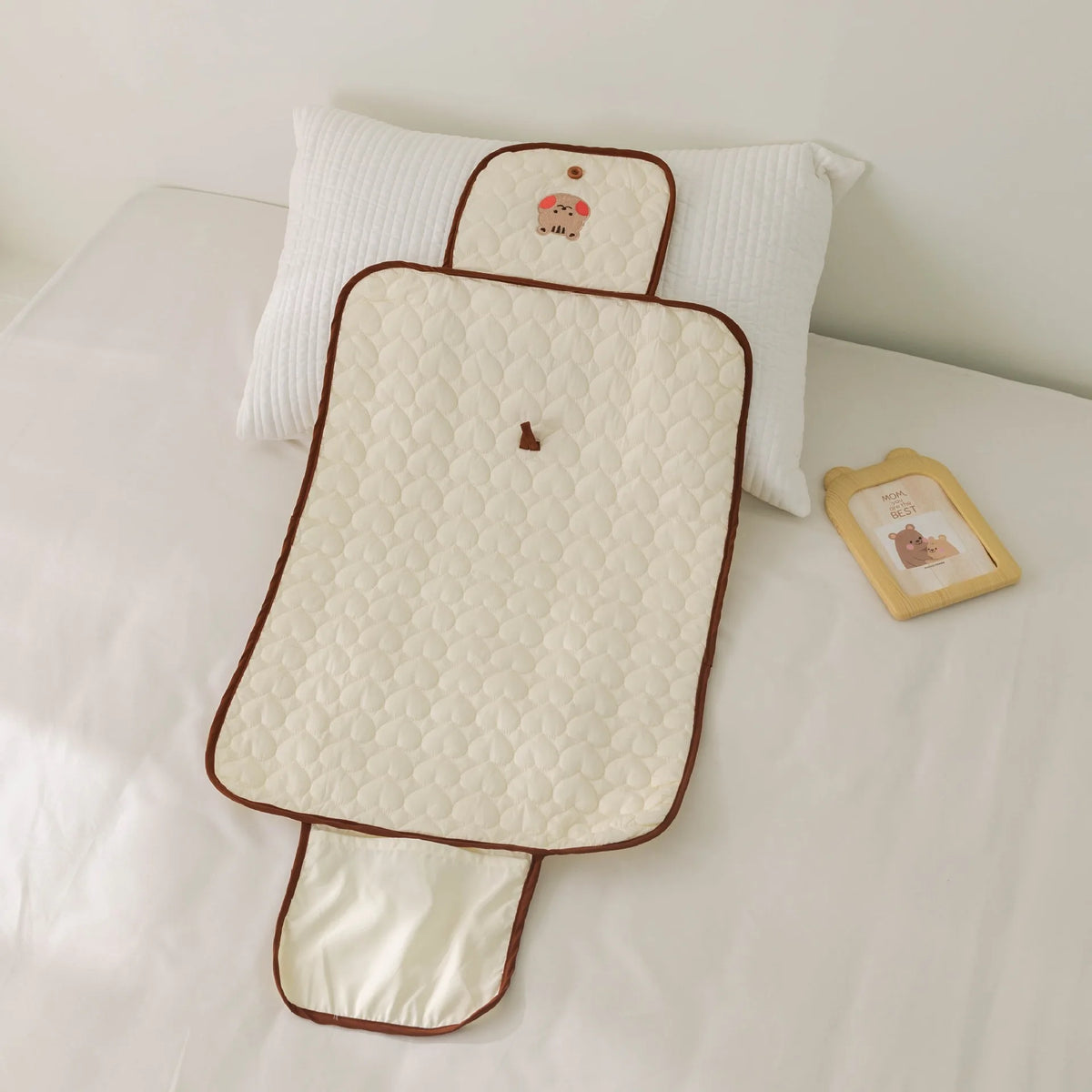 Diaper Changing Pad with Storage Pocket, PANGDUBE Foldable Waterproof Baby Changing Mat for Travel and Everyday Diaper Care in Animal Designs