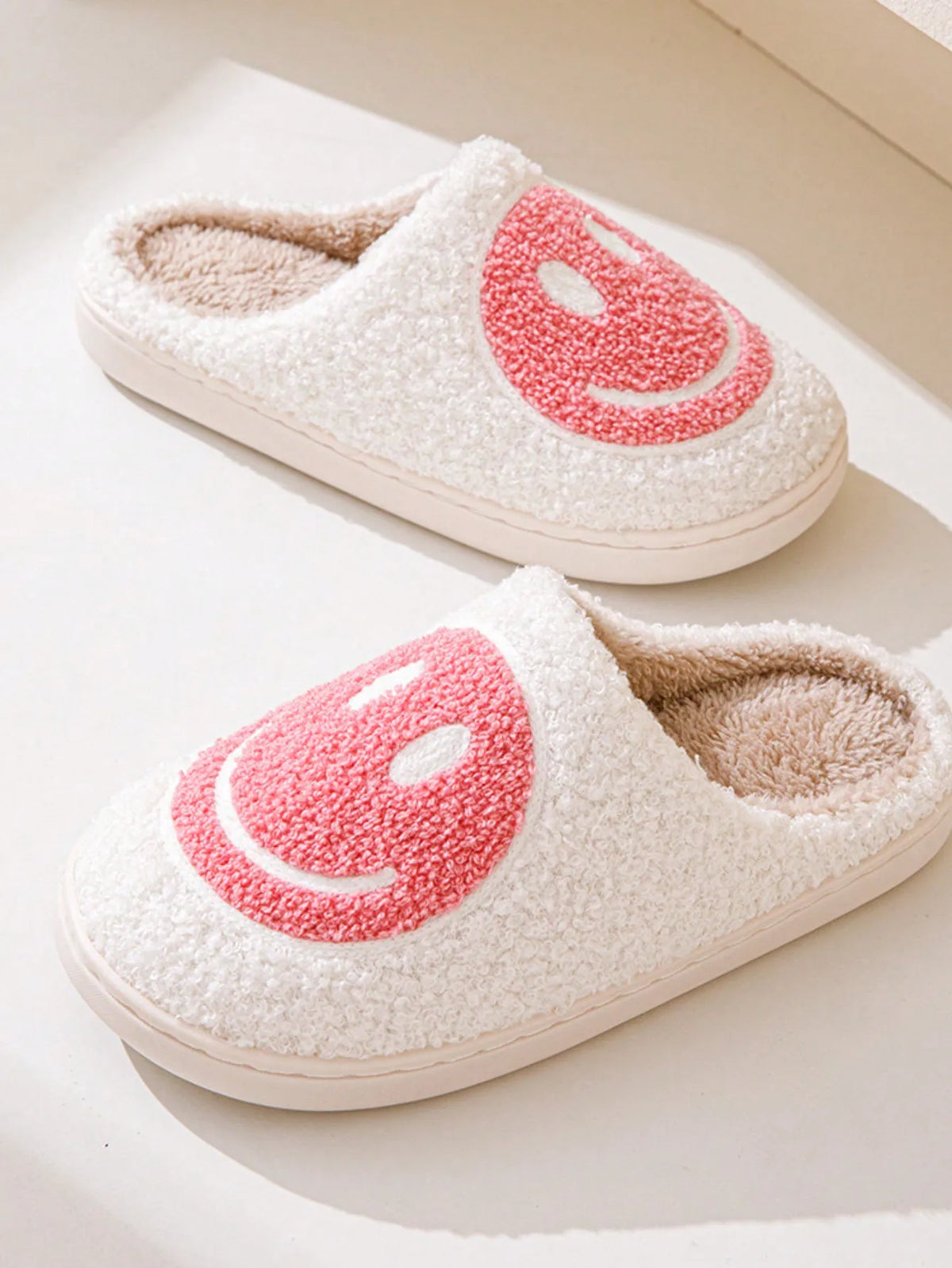 Kids Smiley Face Plush Slippers, Closed-Toe Slip-On Indoor House Shoes with Thick Soles in Blue, Pink, Yellow or Light Green for Fall and Winter