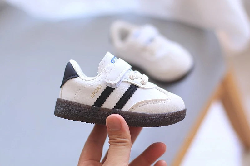 Toddler Twin Stripe Strap Sneakers with Faux PU Uppers and Lace Details, Black, Beige or Green Casual Shoes for Boys and Girls, 11.8-16 cm Inner Lengths