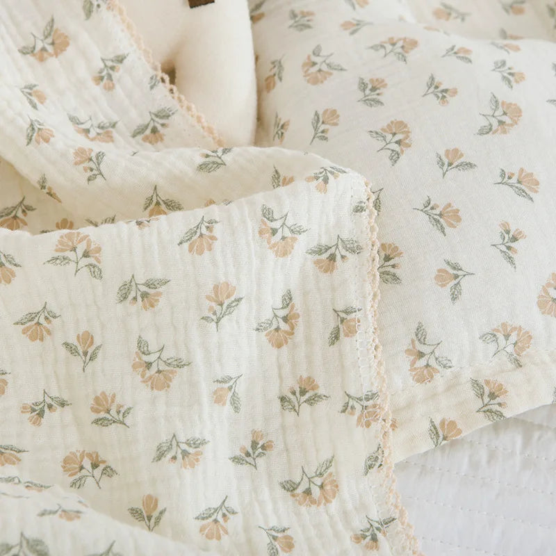 Large Muslin Baby Blanket, 150 x 120 cm Two-Layer Cotton Receiving Wrap with Floral Prints and Decorative Scalloped Edges for Supervised Cuddles