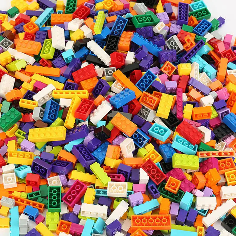 Creative Building Brick Set, 300 or 500 Colorful DIY Pieces for Open-Ended Construction, City Scenes, Counting and Shape Sorting Play