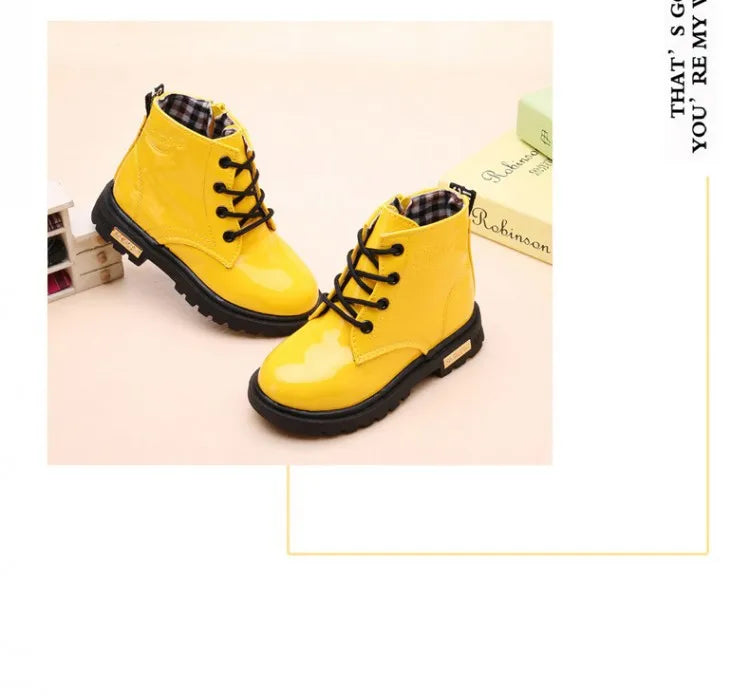 Kids Lace-Up Ankle Boots in PU Leather, Glossy Fashion Shoes for Boys and Girls with Black Soles, Five Colors and Sizes 21–37 for Spring and Fall