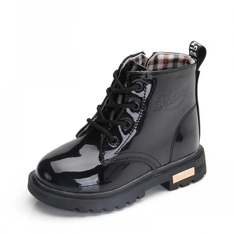 Kids Lace-Up Ankle Boots in PU Leather, Glossy Fashion Shoes for Boys and Girls with Black Soles, Five Colors and Sizes 21–37 for Spring and Fall