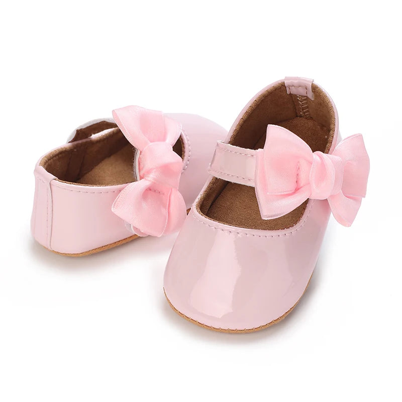 Baby Girl Mary Jane Shoes with Bow Detail and Glossy Finish, Round-Toe Infant Dress Flats for Spring Outfits, Parties and Photos, 0-18 Months