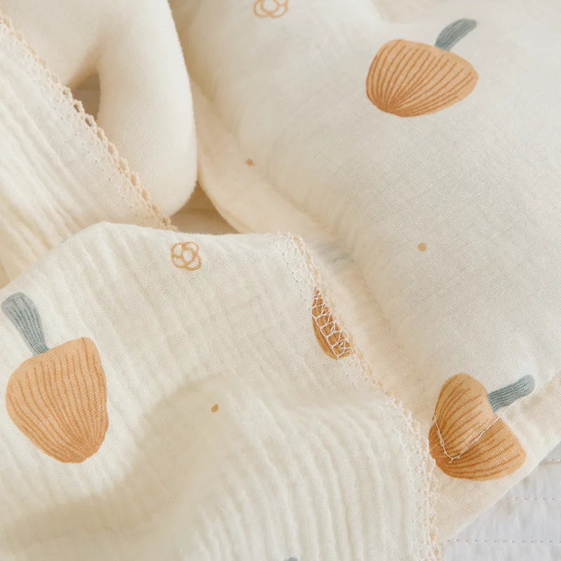 Large Muslin Baby Blanket, 150 x 120 cm Two-Layer Cotton Receiving Wrap with Floral Prints and Decorative Scalloped Edges for Supervised Cuddles