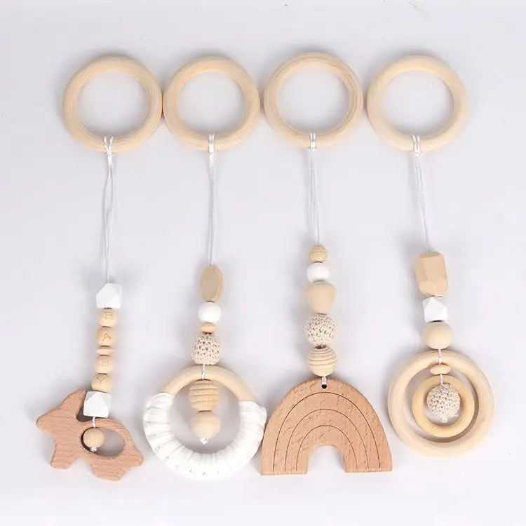 Beech Wood Baby Gym Toy Set, 4 Hanging Animal Pendants with Yarn Details and 5.8 cm Rings for Supervised Looking and Reaching, Frame Not Included