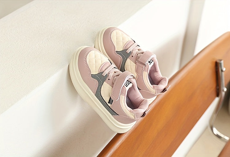 Kids Casual Sneakers with Round Toe and Low-Top Design, Cartoon and Bow-Detail Sport-Style Shoes for Toddler and Little Kid Spring Outfits
