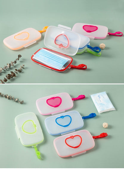 Heart-Shaped Compact Wipes Dispenser with Transparent Lid, Portable Single Wet Wipe Holder with Ergonomic Handle – Ideal for Face Masks, Baby Wipes & Travel Essentials, Available in Various Colors