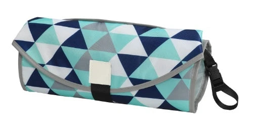 Portable Diaper Changing Mat 64 x 70 cm in Oxford Fabric and Tarpaulin, Waterproof Foldable Baby Change Pad for Diaper Bags and Everyday Outings