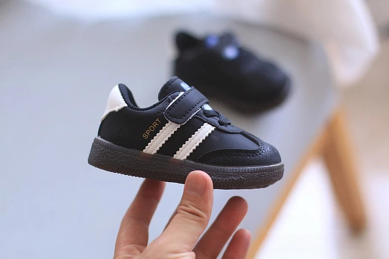 Toddler Twin Stripe Strap Sneakers with Faux PU Uppers and Lace Details, Black, Beige or Green Casual Shoes for Boys and Girls, 11.8-16 cm Inner Lengths