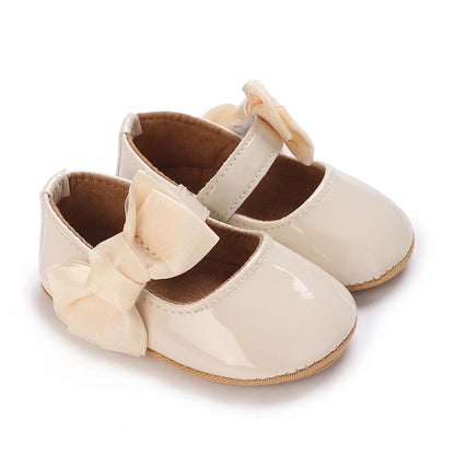 Baby Girl Mary Jane Shoes with Bow Detail and Glossy Finish, Round-Toe Infant Dress Flats for Spring Outfits, Parties and Photos, 0-18 Months