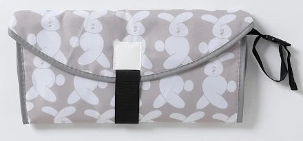 Portable Diaper Changing Mat 64 x 70 cm in Oxford Fabric and Tarpaulin, Waterproof Foldable Baby Change Pad for Diaper Bags and Everyday Outings