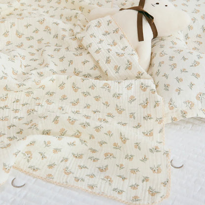 Large Muslin Baby Blanket, 150 x 120 cm Two-Layer Cotton Receiving Wrap with Floral Prints and Decorative Scalloped Edges for Supervised Cuddles