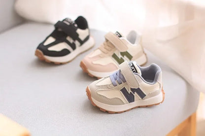 Toddler Hook and Loop Sneakers with Contrast Panels, Lightweight Breathable Soft-Sole Sports Shoes in Grey, Beige or Black for Everyday Casual Wear