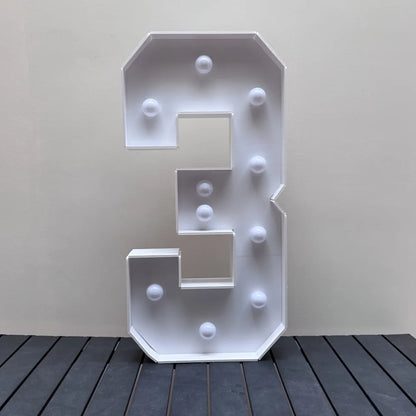 Light Up Marquee Numbers, 73 cm White KT Board Frames with Lights and Support Brackets for Birthday Backdrops and Anniversary Displays