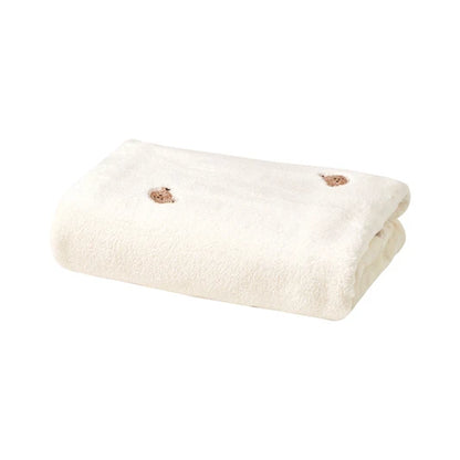 Patterned Baby Throw Blanket, 125 x 90 cm Winter Fleece-Style Cover in Bear, Cherry and More Designs for Supervised Cuddles and New-Parent Gifts