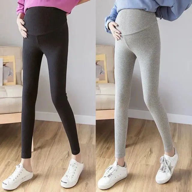 Maternity Denim Jeans with Over-Belly Panel, Blue Pregnancy Pants with Frayed Hem Styling, M-2XL Options for Everyday Casual Outfits