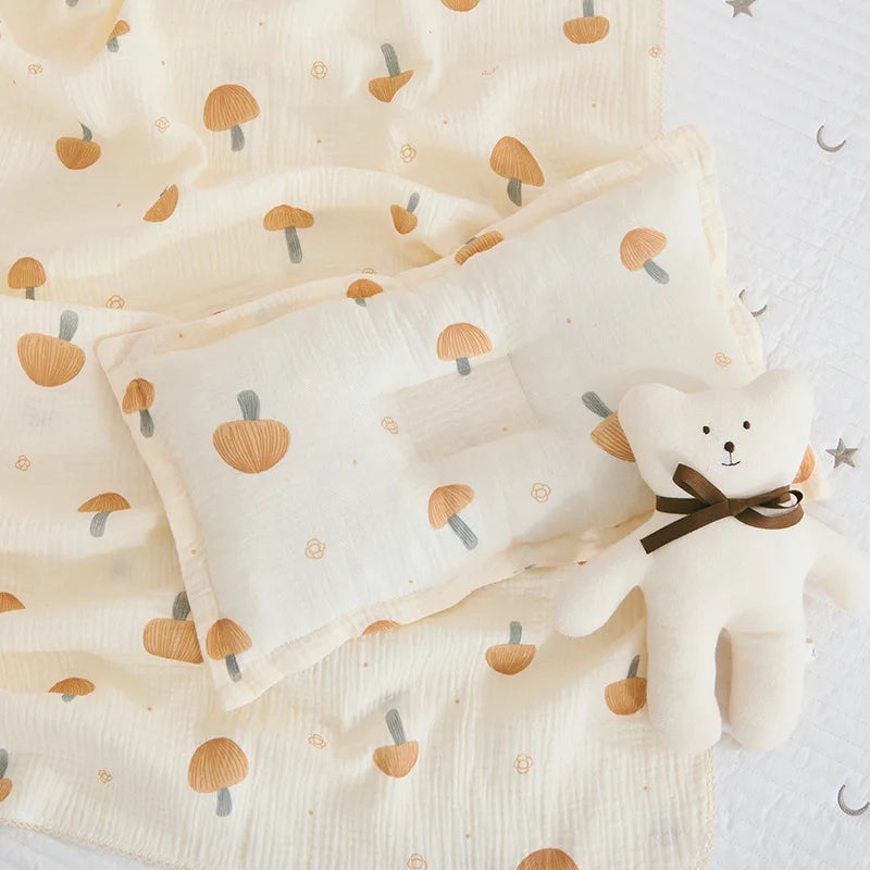 Large Muslin Baby Blanket, 150 x 120 cm Two-Layer Cotton Receiving Wrap with Floral Prints and Decorative Scalloped Edges for Supervised Cuddles