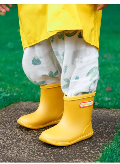 Solid Color Kids Rain Boots in PVC with Rear Pull Tabs, Mid-Calf Pull-On Rainy-Day Shoes for Boys and Girls, Eight Colors and Listed Sizes 5-12