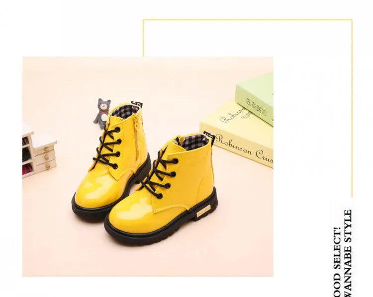 Kids Lace-Up Ankle Boots in PU Leather, Glossy Fashion Shoes for Boys and Girls with Black Soles, Five Colors and Sizes 21–37 for Spring and Fall
