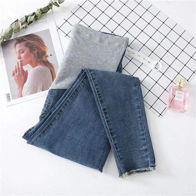 Maternity Denim Jeans with Over-Belly Panel, Blue Pregnancy Pants with Frayed Hem Styling, M-2XL Options for Everyday Casual Outfits