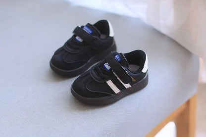 Toddler Twin Stripe Strap Sneakers with Faux PU Uppers and Lace Details, Black, Beige or Green Casual Shoes for Boys and Girls, 11.8-16 cm Inner Lengths
