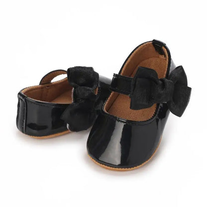 Baby Girl Mary Jane Shoes with Bow Detail and Glossy Finish, Round-Toe Infant Dress Flats for Spring Outfits, Parties and Photos, 0-18 Months