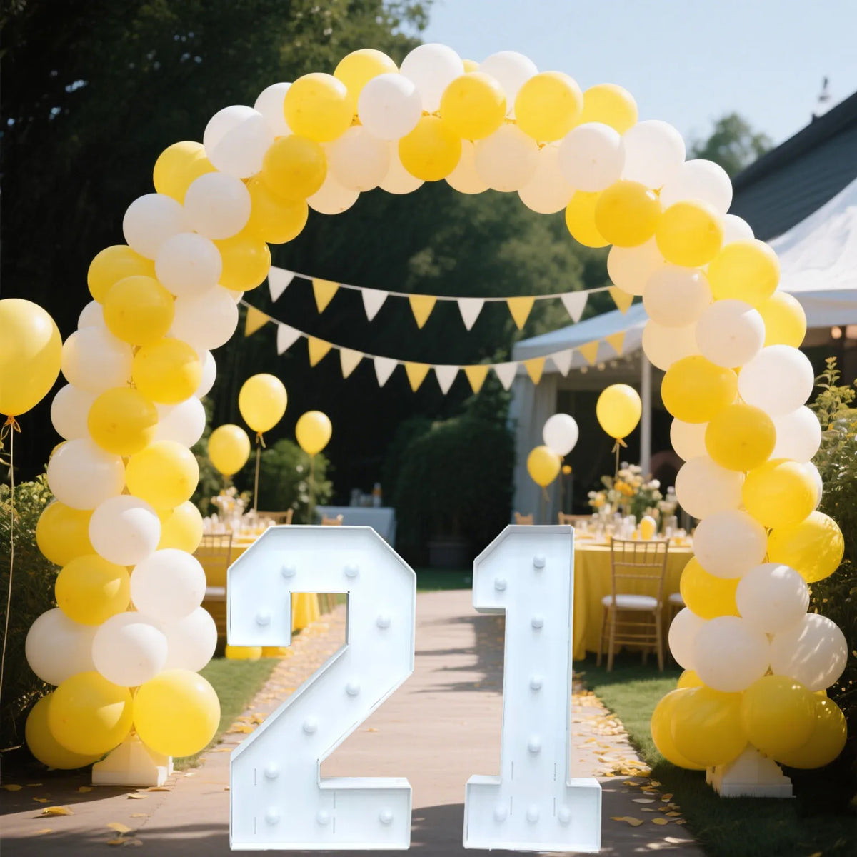 Light Up Marquee Numbers, 73 cm White KT Board Frames with Lights and Support Brackets for Birthday Backdrops and Anniversary Displays