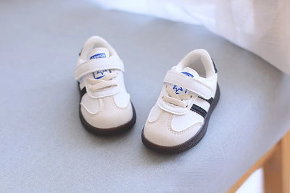 Toddler Twin Stripe Strap Sneakers with Faux PU Uppers and Lace Details, Black, Beige or Green Casual Shoes for Boys and Girls, 11.8-16 cm Inner Lengths